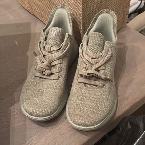Women’s Knit Athletic Sneakers in Light Beige